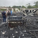 "L'enquête initiale suggère que l'incendie a été allumé de manière malveillante", a indiqué le chef de la police lors d'un briefing télévisé.